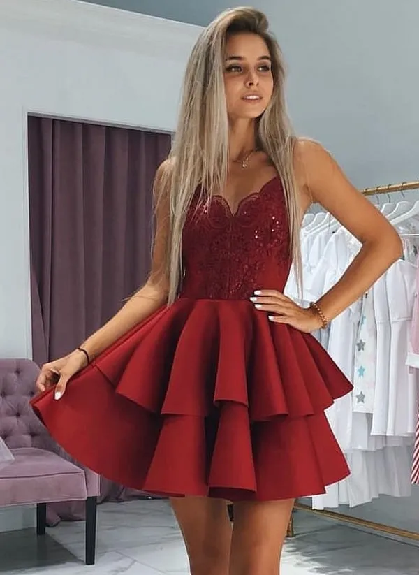 A-line Sweetheart Short Homecoming Dresses with Appliques Lace