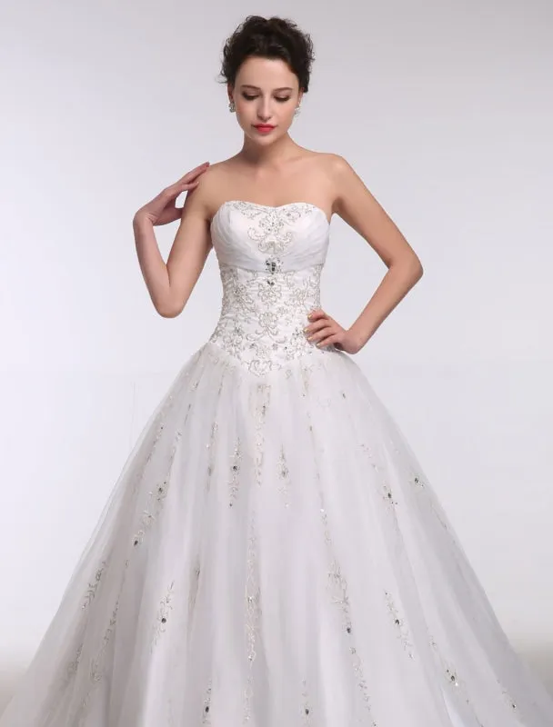 Ball Gown Wedding Dress Sweatheart Strapless Embroidered Beading Sequins Bridal Gown Chapel Train Bridal Dress