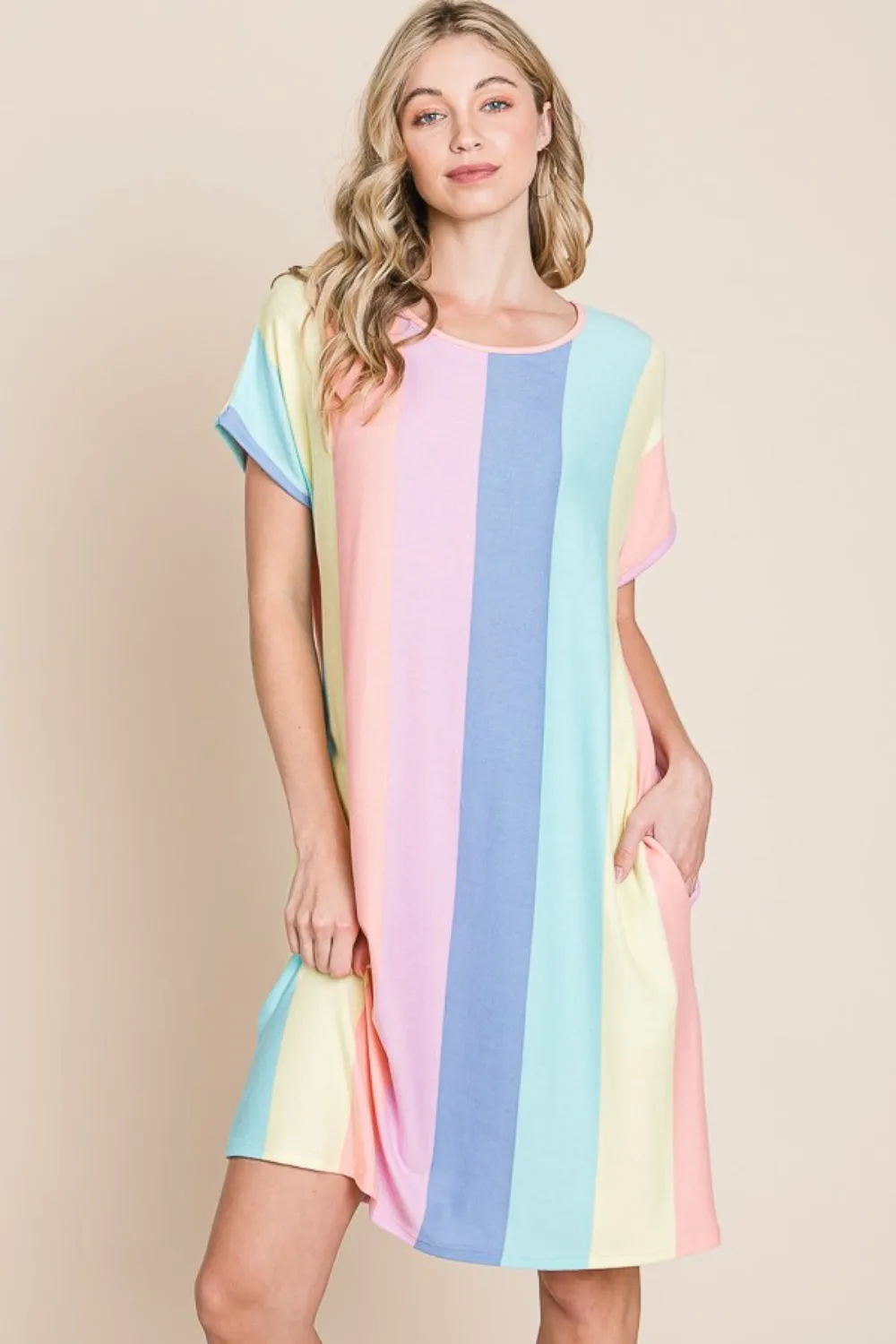 Beach Wedding Guest Attire: Women's Striped Short-Sleeve Dress with Pockets