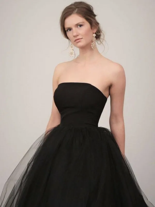 Black Wedding Dresses A-Line Strapless Pleated Taffeta Tulle Chapel Train Bridal Dress