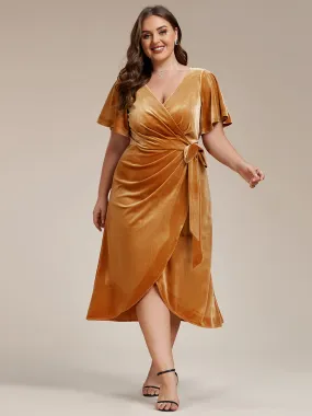 Grande taille Robe d'invité de mariage mi-longue en velours type une pièce manches courtes col en V