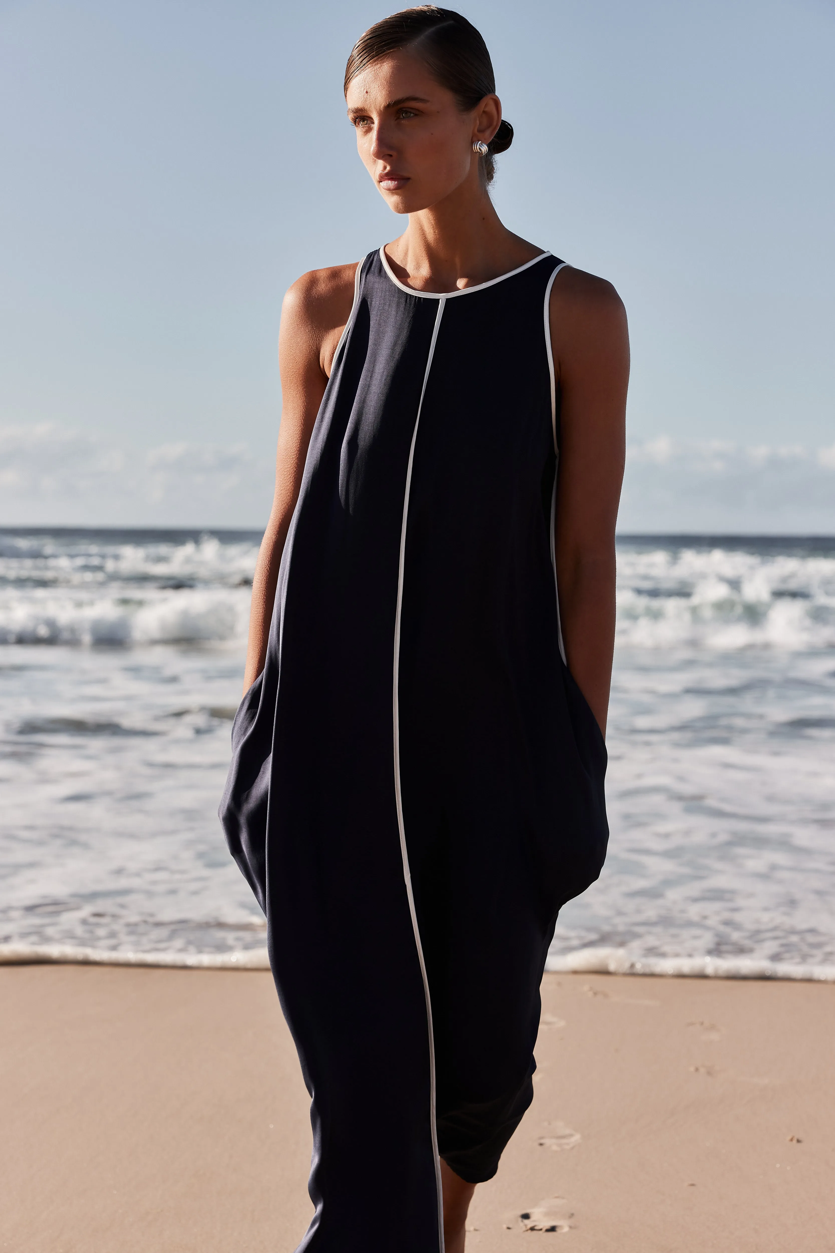 Elegant Navy Palos Maxi Dress - Flowing & Stylish Summer Fashion